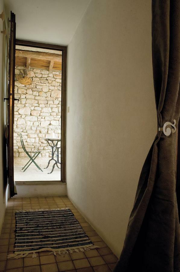 Maison De Dame Tartine Issirac Eksteriør billede